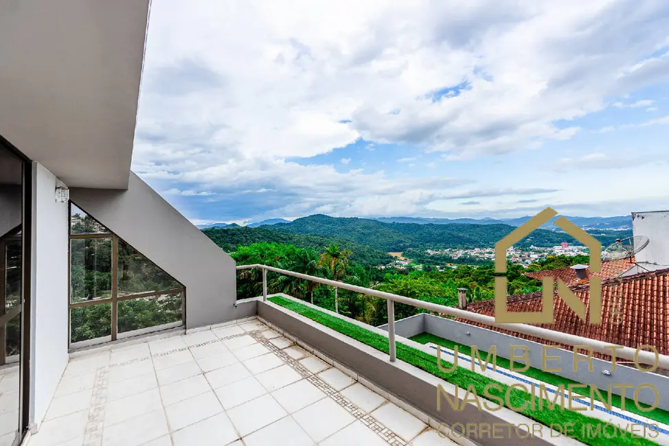 Casa com 4 quartos à venda, 458m2 em Ponta Aguda, Blumenau - SC - imagem 9 Foto 9 de Casa com 4 quartos à venda, 458m2 em Ponta Aguda, Blumenau - SC