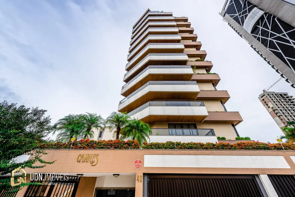 Apartamento com 3 quartos para alugar, 280m2 em Ponta Aguda, Blumenau - SC - imagem 1 Foto 1 de Apartamento com 3 quartos para alugar, 280m2 em Ponta Aguda, Blumenau - SC