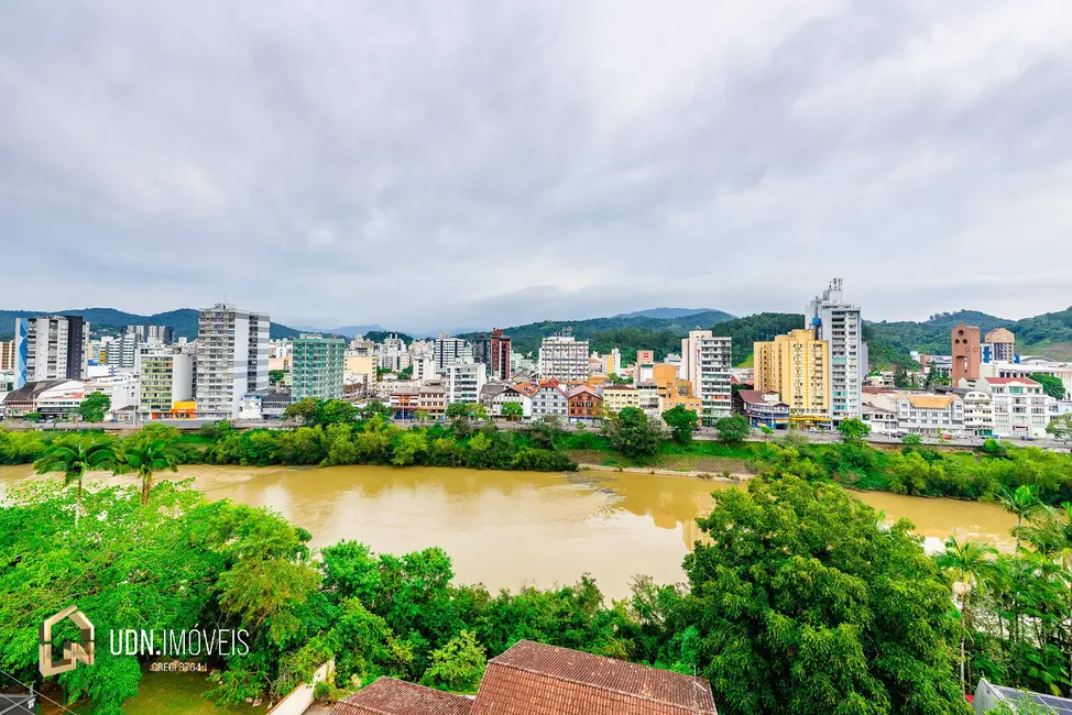 Apartamento com 3 quartos para alugar, 280m2 em Ponta Aguda, Blumenau - SC - imagem 5 Foto 5 de Apartamento com 3 quartos para alugar, 280m2 em Ponta Aguda, Blumenau - SC