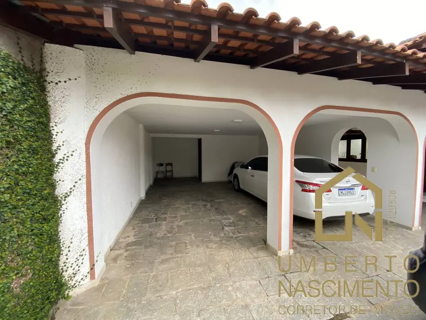 Casa com 4 quartos à venda, 650m2 em Centro, Blumenau - SC - imagem 8 Foto 8 de Casa com 4 quartos à venda, 650m2 em Centro, Blumenau - SC