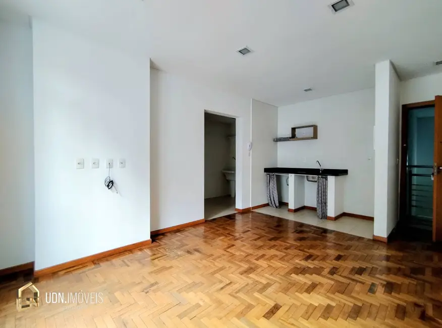 Foto 3 de Apartamento com 2 quartos para alugar, 52m2 em Jardim Blumenau, Blumenau - SC