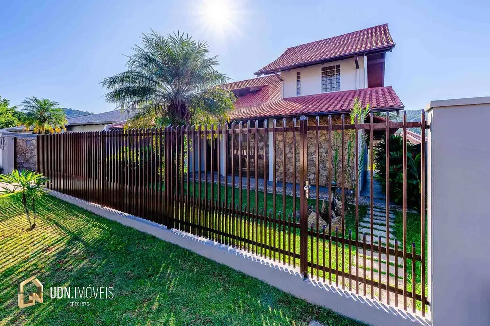 Casa de Condomínio com 4 quartos à venda, 259m2 em Vorstadt, Blumenau - SC - imagem 3 Foto 3 de Casa de Condomínio com 4 quartos à venda, 259m2 em Vorstadt, Blumenau - SC