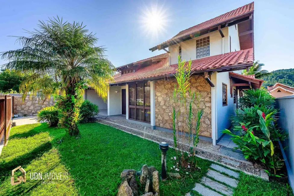 Casa de Condomínio com 4 quartos à venda, 259m2 em Vorstadt, Blumenau - SC - imagem 4 Foto 4 de Casa de Condomínio com 4 quartos à venda, 259m2 em Vorstadt, Blumenau - SC