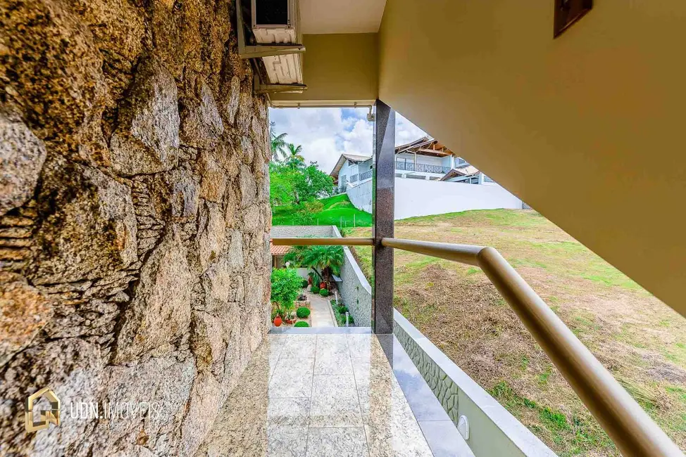 Casa de Condomínio com 3 quartos à venda, 229m2 em Vorstadt, Blumenau - SC - imagem 5 Foto 5 de Casa de Condomínio com 3 quartos à venda, 229m2 em Vorstadt, Blumenau - SC
