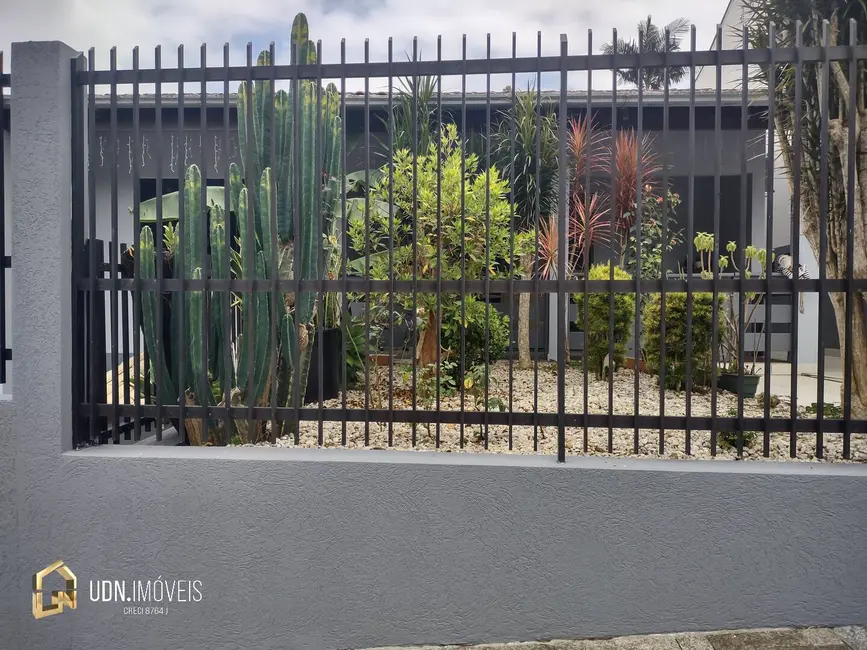 Casa com 3 quartos à venda, 350m2 em Escola Agrícola, Blumenau - SC - imagem 6 Foto 6 de Casa com 3 quartos à venda, 350m2 em Escola Agrícola, Blumenau - SC
