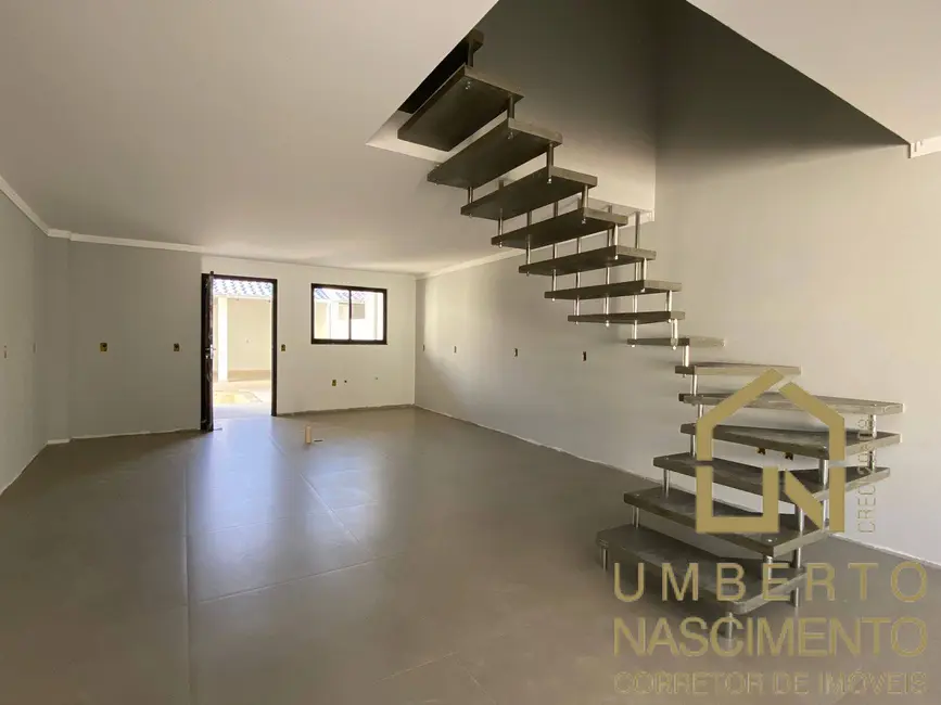 Sobrado com 3 quartos à venda, 145m2 em Velha, Blumenau - SC - imagem 8 Foto 8 de Sobrado com 3 quartos à venda, 145m2 em Velha, Blumenau - SC