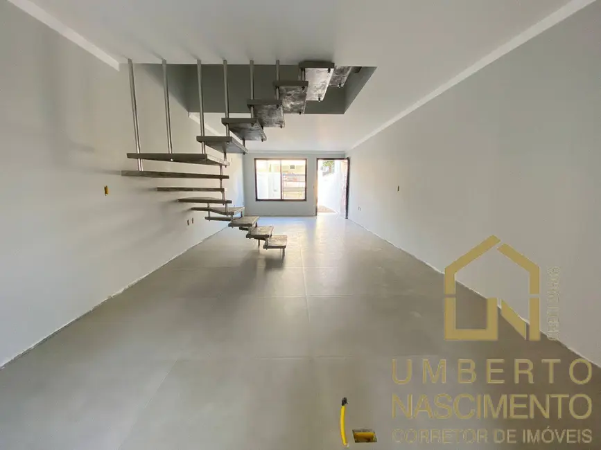 Sobrado com 2 quartos à venda, 120m2 em Velha, Blumenau - SC - imagem 2 Foto 2 de Sobrado com 2 quartos à venda, 120m2 em Velha, Blumenau - SC