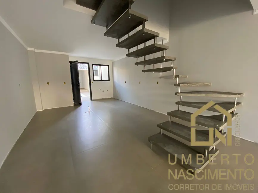 Sobrado com 2 quartos à venda, 120m2 em Velha, Blumenau - SC - imagem 3 Foto 3 de Sobrado com 2 quartos à venda, 120m2 em Velha, Blumenau - SC