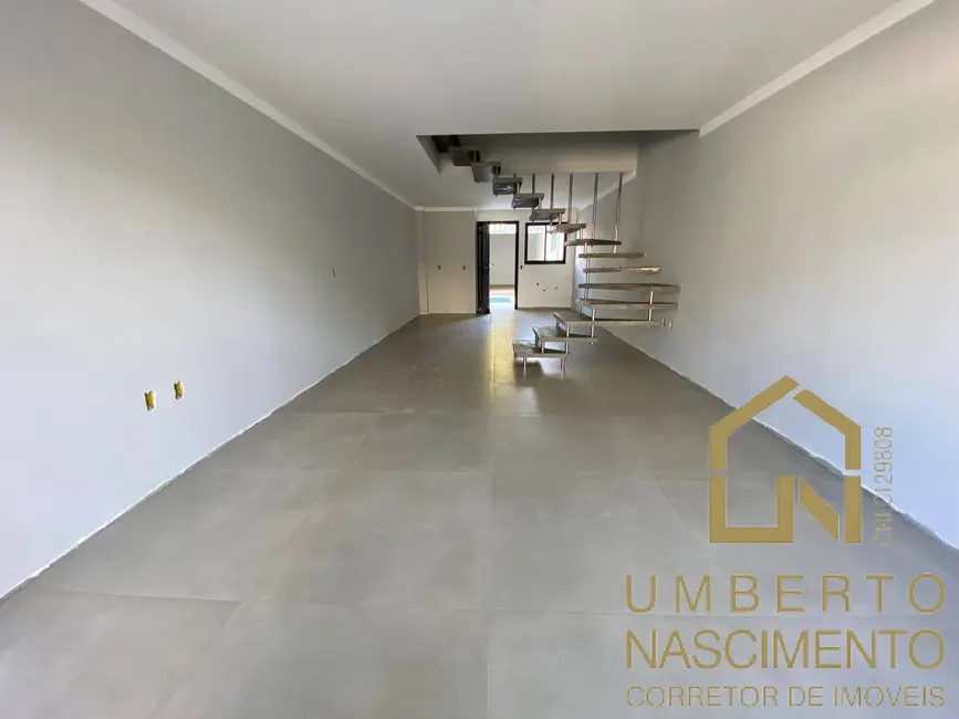Sobrado com 2 quartos à venda, 120m2 em Velha, Blumenau - SC - imagem 4 Foto 4 de Sobrado com 2 quartos à venda, 120m2 em Velha, Blumenau - SC