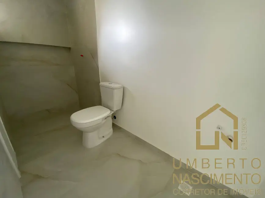 Sobrado com 2 quartos à venda, 120m2 em Velha, Blumenau - SC - imagem 9 Foto 9 de Sobrado com 2 quartos à venda, 120m2 em Velha, Blumenau - SC
