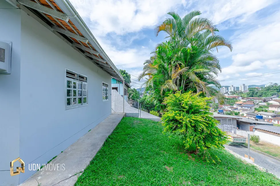 Foto 5 de Casa com 2 quartos à venda, 72m2 em Água Verde, Blumenau - SC