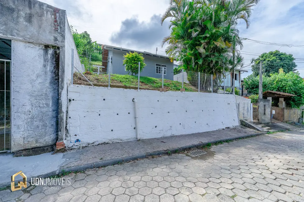 Foto 3 de Casa com 2 quartos à venda, 72m2 em Água Verde, Blumenau - SC