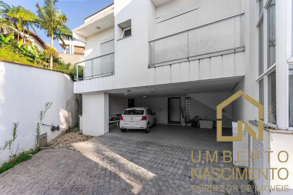 Casa com 4 quartos à venda, 422m2 em Do Salto, Blumenau - SC - imagem 6 Foto 6 de Casa com 4 quartos à venda, 422m2 em Do Salto, Blumenau - SC