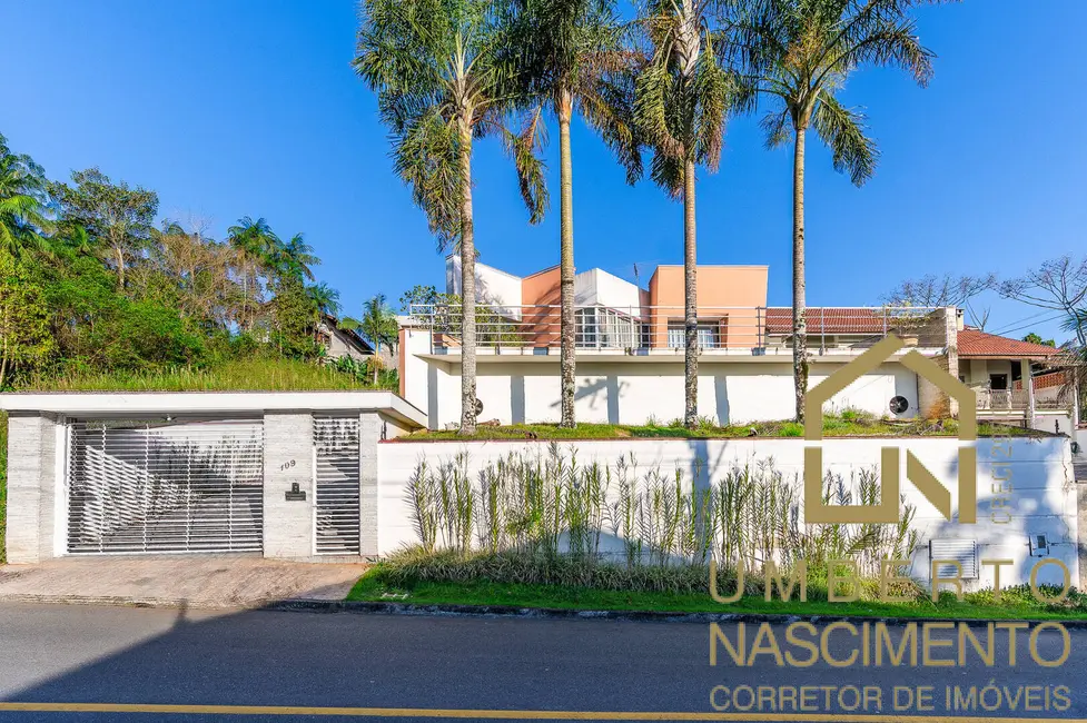 Casa com 4 quartos à venda, 422m2 em Do Salto, Blumenau - SC - imagem 1 Foto 1 de Casa com 4 quartos à venda, 422m2 em Do Salto, Blumenau - SC