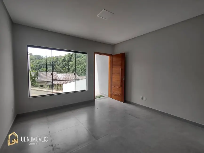 Sobrado com 3 quartos à venda, 126m2 em Escola Agrícola, Blumenau - SC - imagem 4 Foto 4 de Sobrado com 3 quartos à venda, 126m2 em Escola Agrícola, Blumenau - SC
