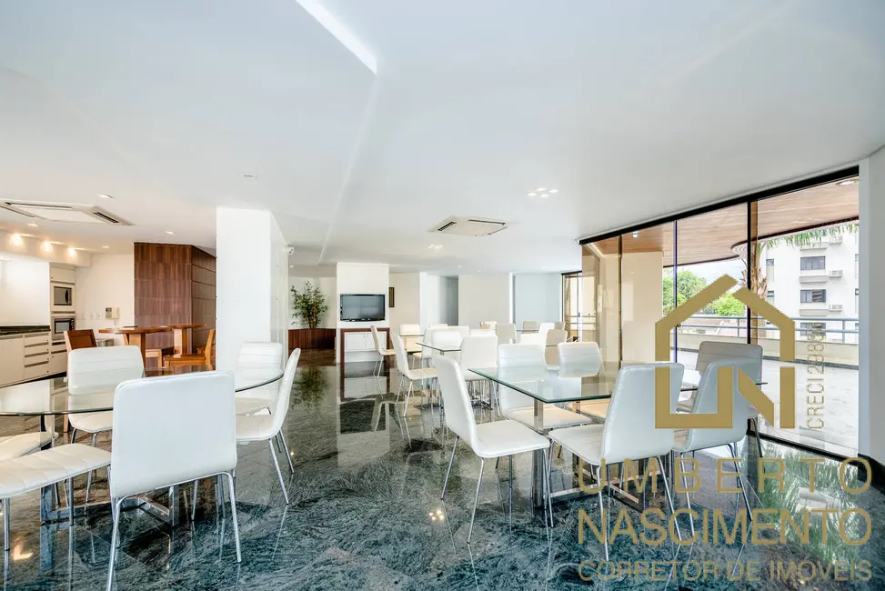 Cobertura com 5 quartos à venda, 570m2 em Ponta Aguda, Blumenau - SC - imagem 4 Foto 4 de Cobertura com 5 quartos à venda, 570m2 em Ponta Aguda, Blumenau - SC