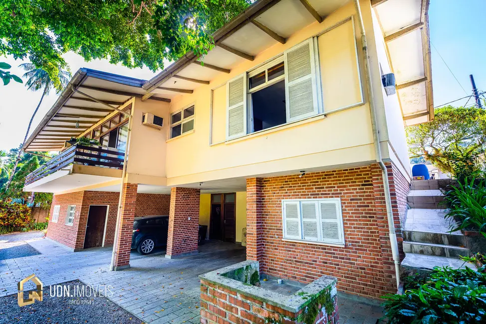 Casa com 3 quartos à venda, 330m2 em Ponta Aguda, Blumenau - SC - imagem 5 Foto 5 de Casa com 3 quartos à venda, 330m2 em Ponta Aguda, Blumenau - SC