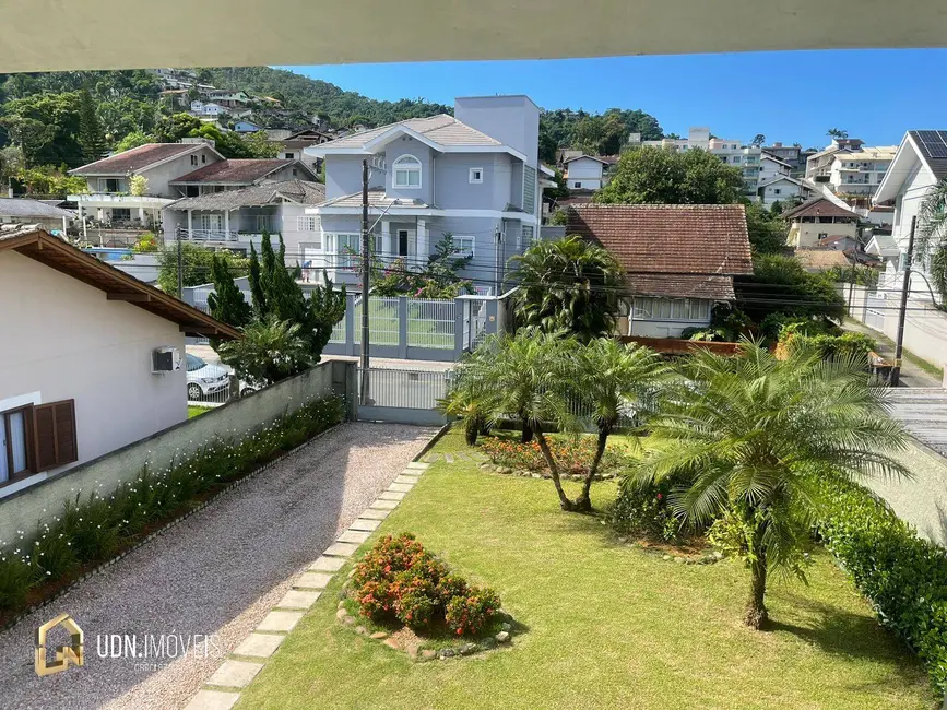 Casa com 4 quartos à venda, 675m2 em Garcia, Blumenau - SC - imagem 5 Foto 5 de Casa com 4 quartos à venda, 675m2 em Garcia, Blumenau - SC