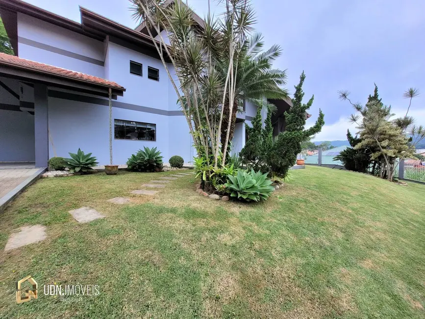 Casa com 3 quartos à venda, 287m2 em Velha, Blumenau - SC - imagem 7 Foto 7 de Casa com 3 quartos à venda, 287m2 em Velha, Blumenau - SC