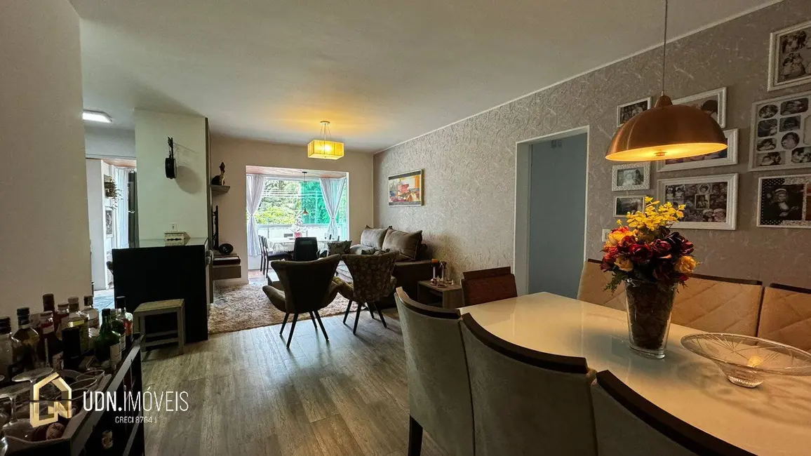 Apartamento com 3 quartos à venda, 132m2 em Bom Retiro, Blumenau - SC - imagem 6 Foto 6 de Apartamento com 3 quartos à venda, 132m2 em Bom Retiro, Blumenau - SC