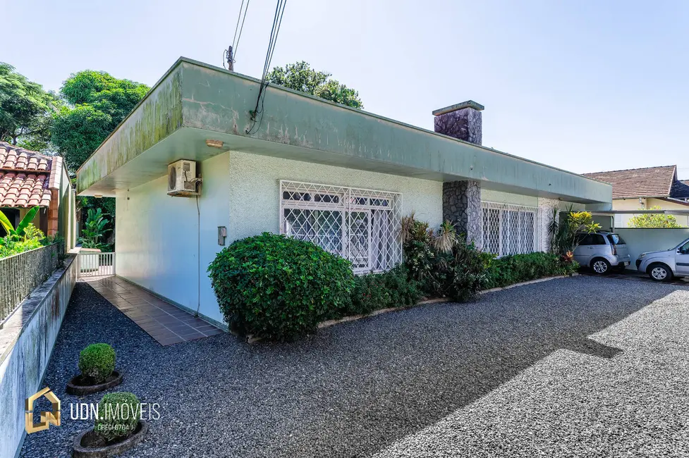 Foto 3 de Casa com 3 quartos à venda, 219m2 em Vorstadt, Blumenau - SC