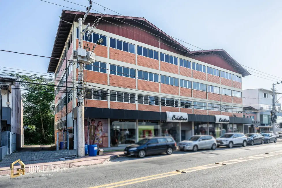 Foto 2 de Sala Comercial para alugar, 238m2 em Itoupava Norte, Blumenau - SC