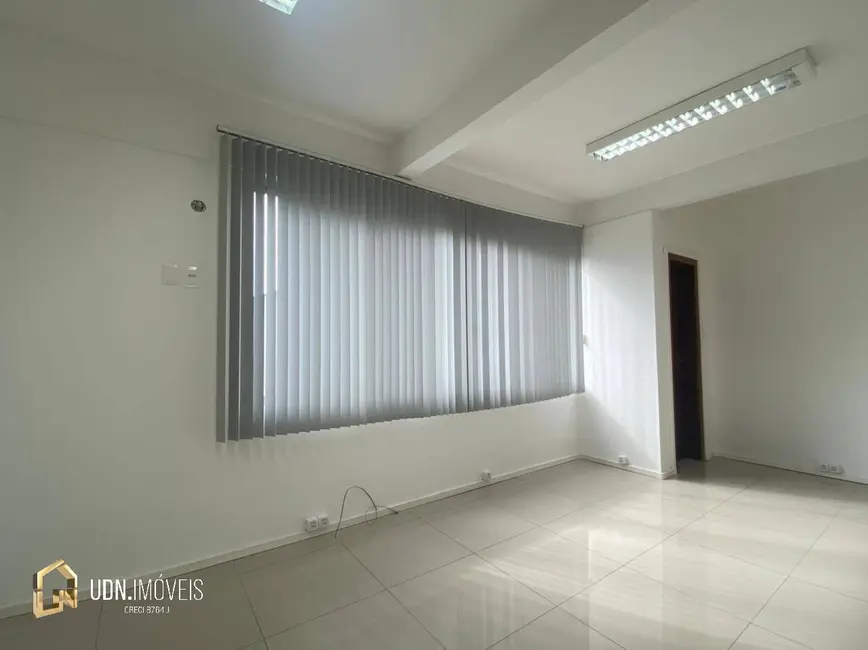 Sala Comercial para alugar, 34m2 em Centro, Blumenau - SC - imagem 5 Foto 5 de Sala Comercial para alugar, 34m2 em Centro, Blumenau - SC