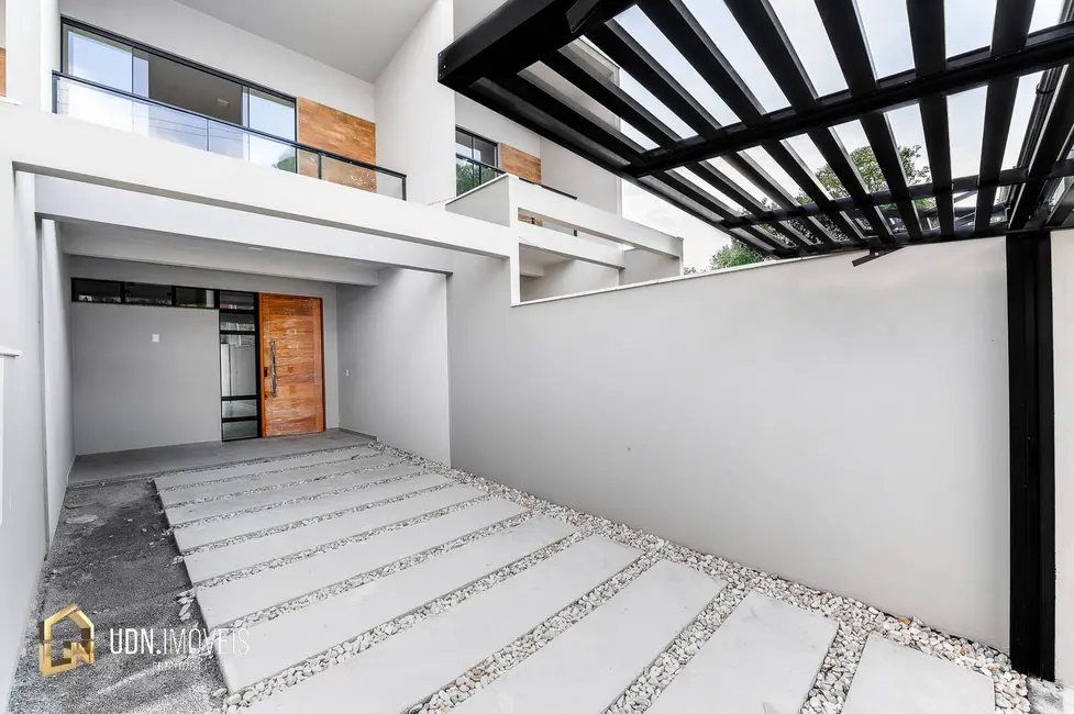 Sobrado com 3 quartos à venda, 141m2 em Velha, Blumenau - SC - imagem 4 Foto 4 de Sobrado com 3 quartos à venda, 141m2 em Velha, Blumenau - SC