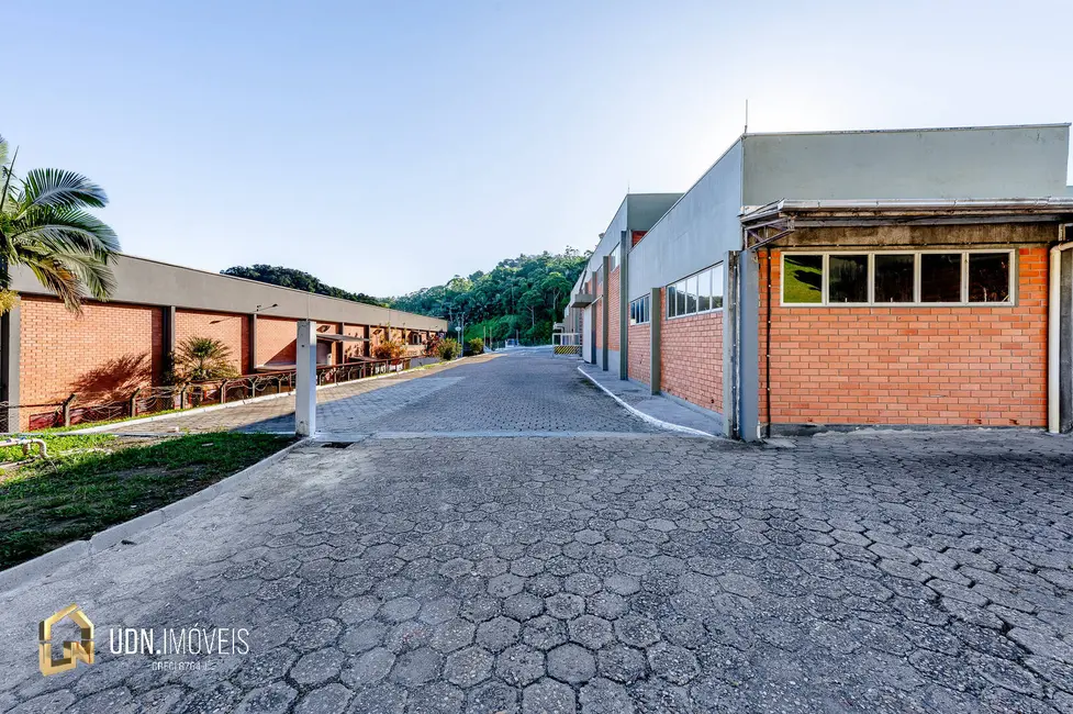 Armazém / Galpão para alugar, 2189m2 em Itoupavazinha, Blumenau - SC - imagem 7 Foto 7 de Armazém / Galpão para alugar, 2189m2 em Itoupavazinha, Blumenau - SC