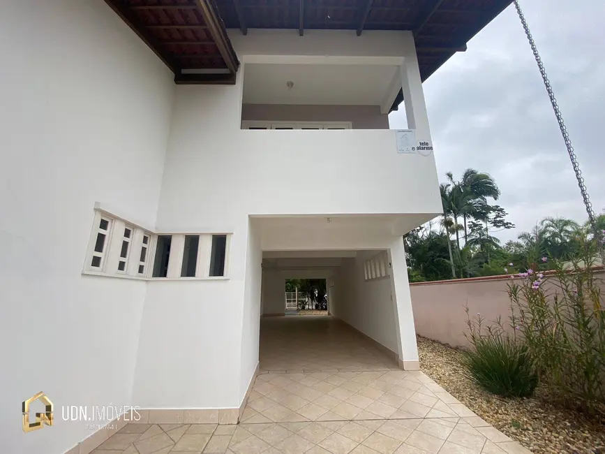Casa com 4 quartos à venda, 279m2 em Velha, Blumenau - SC - imagem 5 Foto 5 de Casa com 4 quartos à venda, 279m2 em Velha, Blumenau - SC