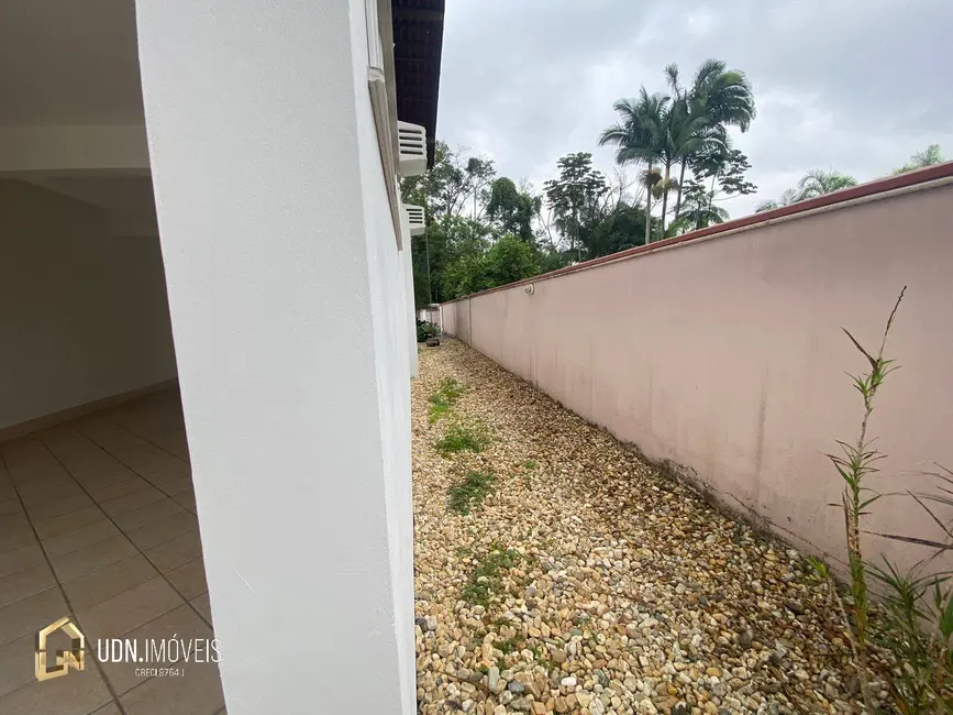 Casa com 4 quartos à venda, 279m2 em Velha, Blumenau - SC - imagem 8 Foto 8 de Casa com 4 quartos à venda, 279m2 em Velha, Blumenau - SC