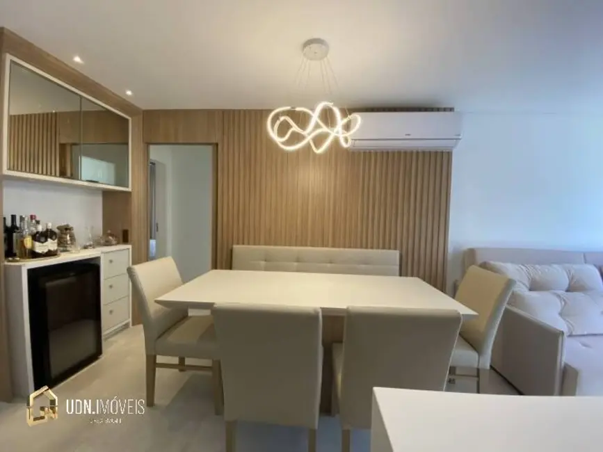 Foto 8 de Apartamento com 2 quartos à venda, 73m2 em Centro, Navegantes - SC