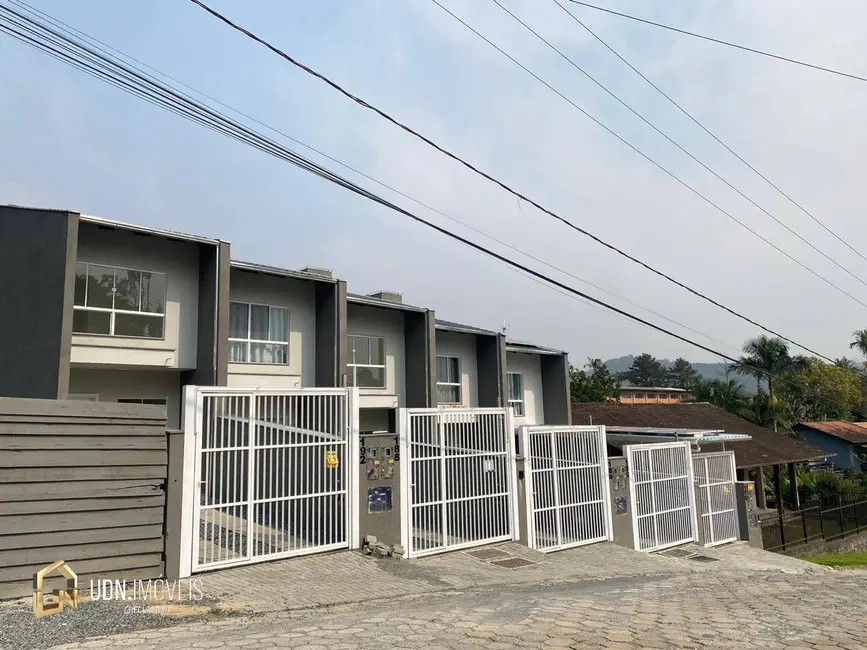 Sobrado com 2 quartos à venda, 78m2 em Salto Weissbach, Blumenau - SC - imagem 4 Foto 4 de Sobrado com 2 quartos à venda, 78m2 em Salto Weissbach, Blumenau - SC