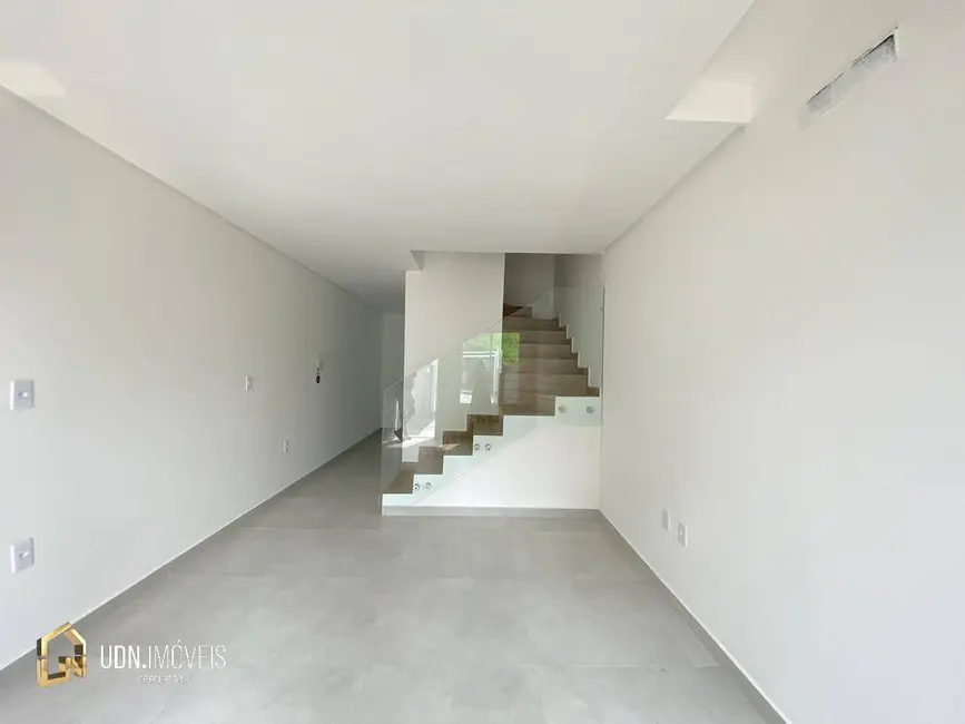 Sobrado com 2 quartos à venda, 78m2 em Salto Weissbach, Blumenau - SC - imagem 6 Foto 6 de Sobrado com 2 quartos à venda, 78m2 em Salto Weissbach, Blumenau - SC