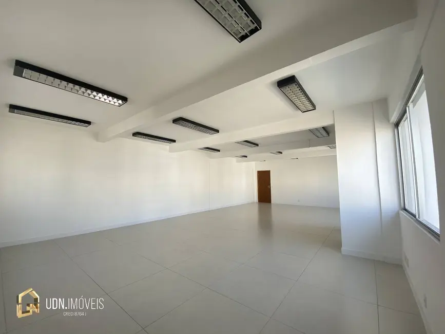 Foto 9 de Sala Comercial para alugar, 34m2 em Centro, Blumenau - SC
