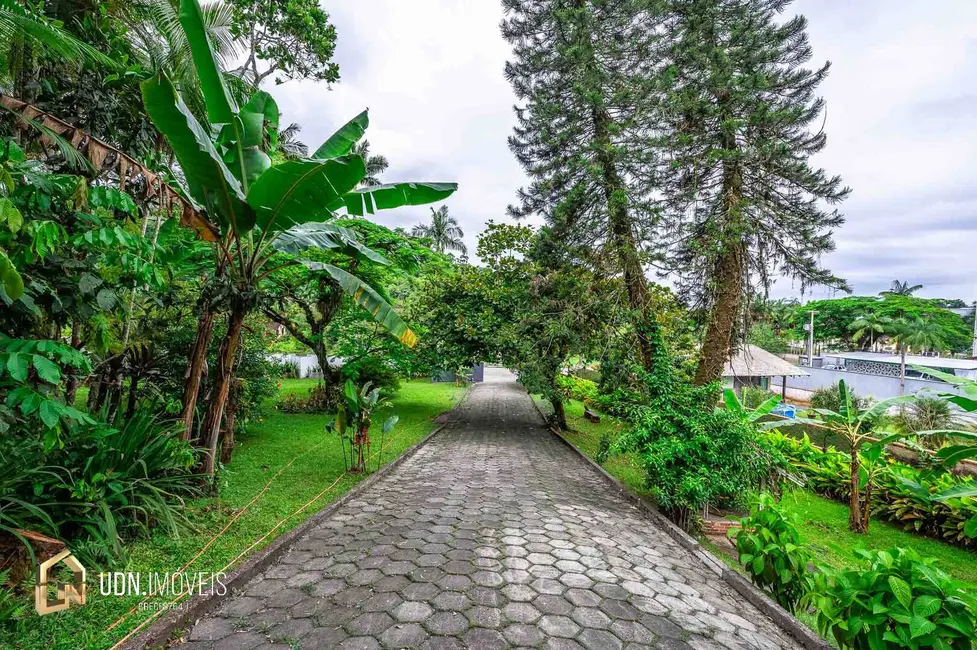 Casa com 5 quartos à venda, 324m2 em Badenfurt, Blumenau - SC - imagem 6 Foto 6 de Casa com 5 quartos à venda, 324m2 em Badenfurt, Blumenau - SC