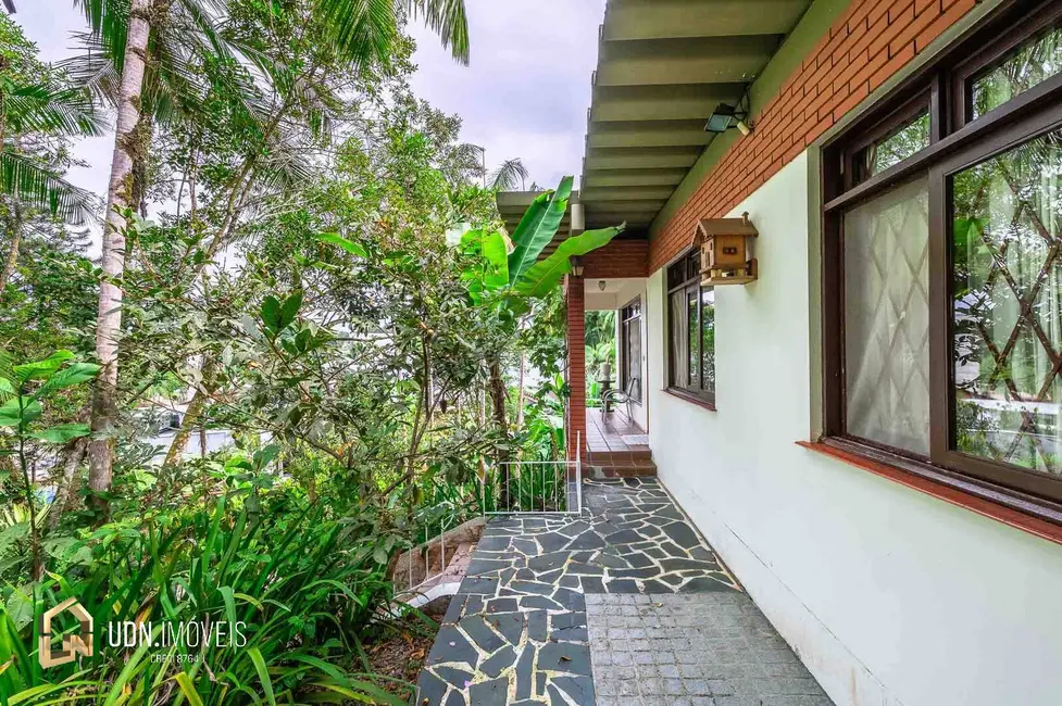 Casa com 5 quartos à venda, 324m2 em Badenfurt, Blumenau - SC - imagem 9 Foto 9 de Casa com 5 quartos à venda, 324m2 em Badenfurt, Blumenau - SC