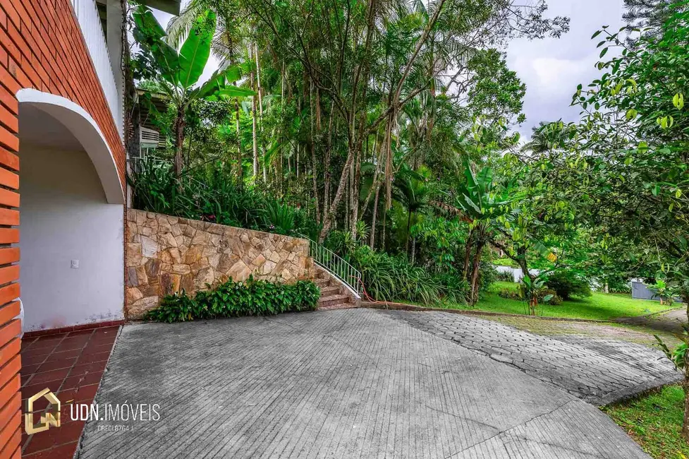 Casa com 5 quartos à venda, 324m2 em Badenfurt, Blumenau - SC - imagem 2 Foto 2 de Casa com 5 quartos à venda, 324m2 em Badenfurt, Blumenau - SC