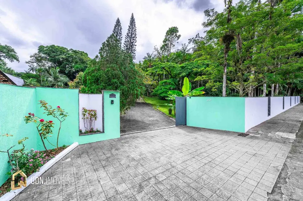 Casa com 5 quartos à venda, 324m2 em Badenfurt, Blumenau - SC - imagem 3 Foto 3 de Casa com 5 quartos à venda, 324m2 em Badenfurt, Blumenau - SC