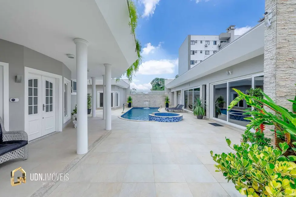 Casa com 4 quartos para alugar, 683m2 em Fortaleza, Blumenau - SC - imagem 8 Foto 8 de Casa com 4 quartos para alugar, 683m2 em Fortaleza, Blumenau - SC