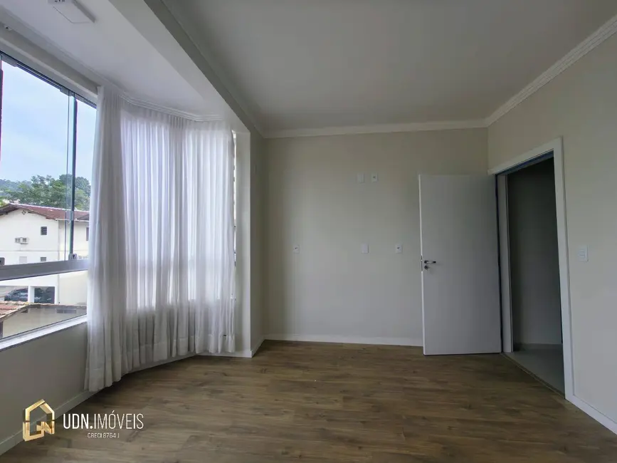 Apartamento com 1 quarto para alugar, 45m2 em Vila Nova, Blumenau - SC - imagem 4 Foto 4 de Apartamento com 1 quarto para alugar, 45m2 em Vila Nova, Blumenau - SC