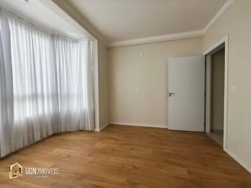 Apartamento com 1 quarto para alugar, 45m2 em Vila Nova, Blumenau - SC - imagem 2 Foto 2 de Apartamento com 1 quarto para alugar, 45m2 em Vila Nova, Blumenau - SC