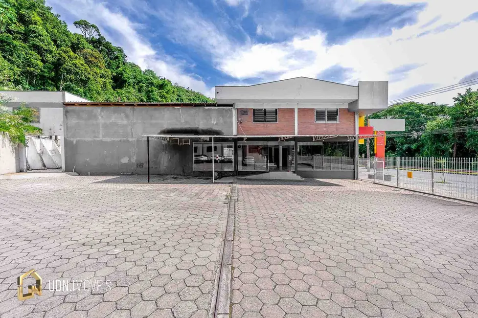 Armazém / Galpão para alugar, 700m2 em Ponta Aguda, Blumenau - SC - imagem 6 Foto 6 de Armazém / Galpão para alugar, 700m2 em Ponta Aguda, Blumenau - SC