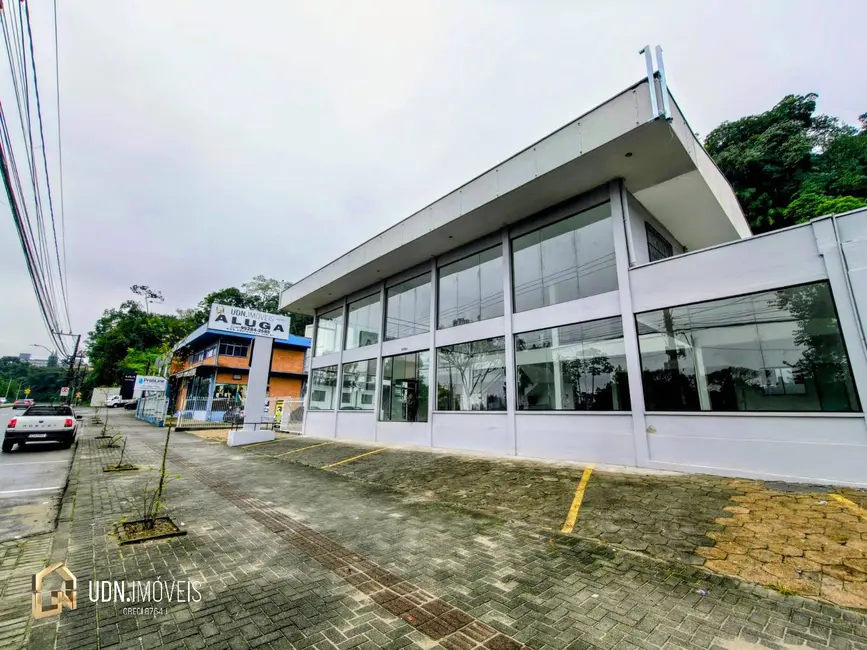 Foto 2 de Armazém / Galpão para alugar, 700m2 em Ponta Aguda,  - SC