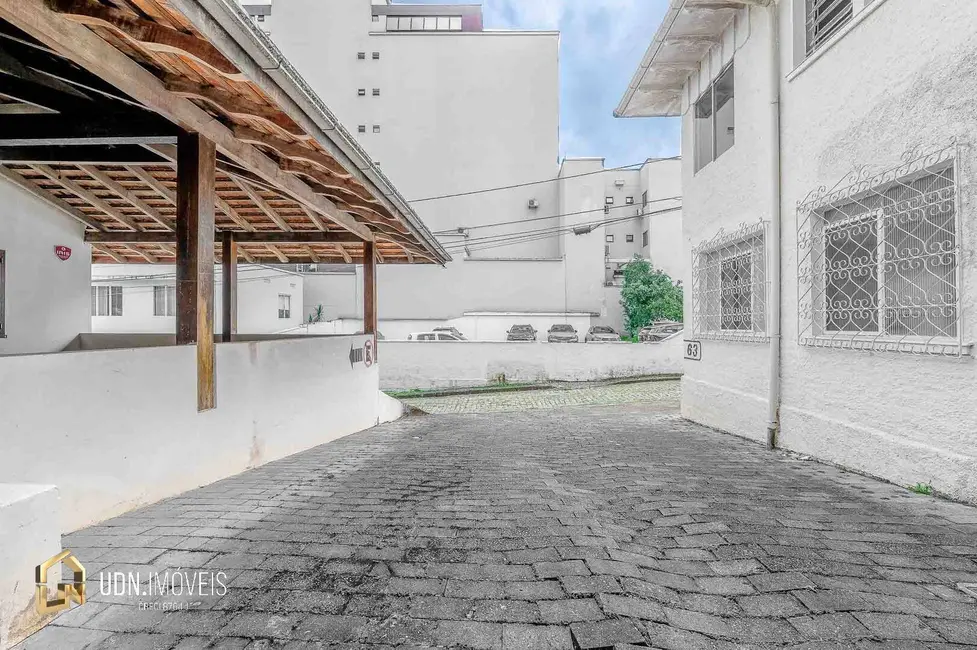 Casa com 2 quartos para alugar, 146m2 em Jardim Blumenau, Blumenau - SC - imagem 4 Foto 4 de Casa com 2 quartos para alugar, 146m2 em Jardim Blumenau, Blumenau - SC