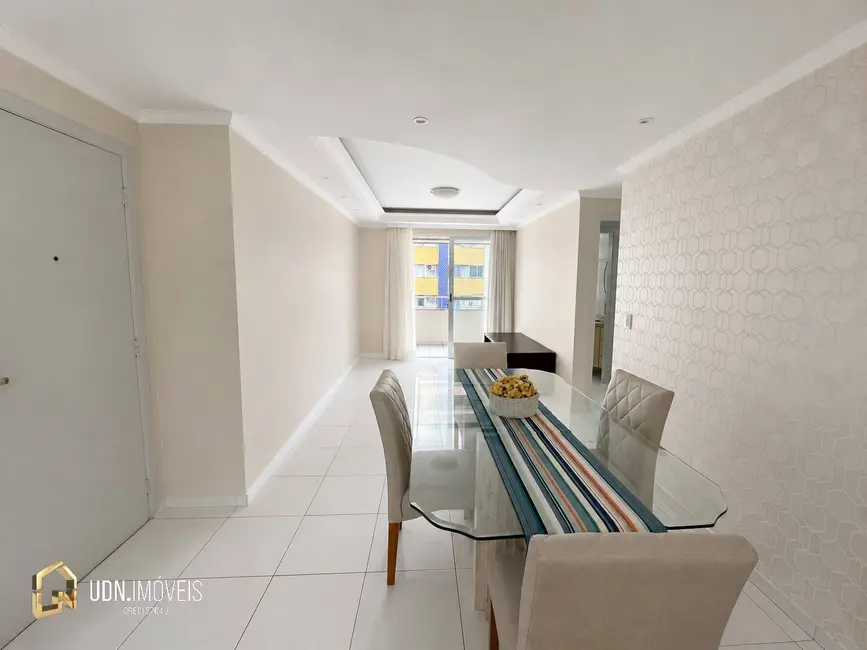 Apartamento com 2 quartos para alugar, 80m2 em Vila Nova, Blumenau - SC - imagem 7 Foto 7 de Apartamento com 2 quartos para alugar, 80m2 em Vila Nova, Blumenau - SC