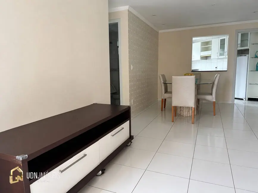 Apartamento com 2 quartos para alugar, 80m2 em Vila Nova, Blumenau - SC - imagem 3 Foto 3 de Apartamento com 2 quartos para alugar, 80m2 em Vila Nova, Blumenau - SC