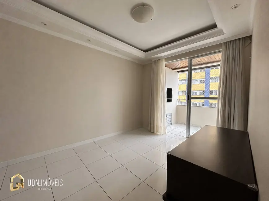 Apartamento com 2 quartos para alugar, 80m2 em Vila Nova, Blumenau - SC - imagem 2 Foto 2 de Apartamento com 2 quartos para alugar, 80m2 em Vila Nova, Blumenau - SC