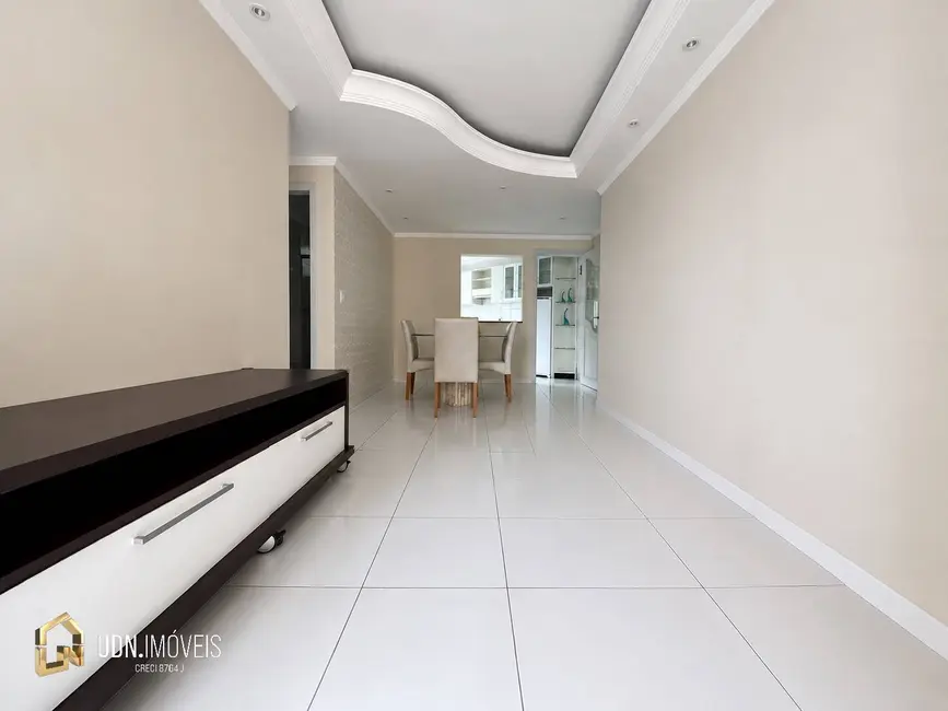 Apartamento com 2 quartos para alugar, 80m2 em Vila Nova, Blumenau - SC - imagem 4 Foto 4 de Apartamento com 2 quartos para alugar, 80m2 em Vila Nova, Blumenau - SC