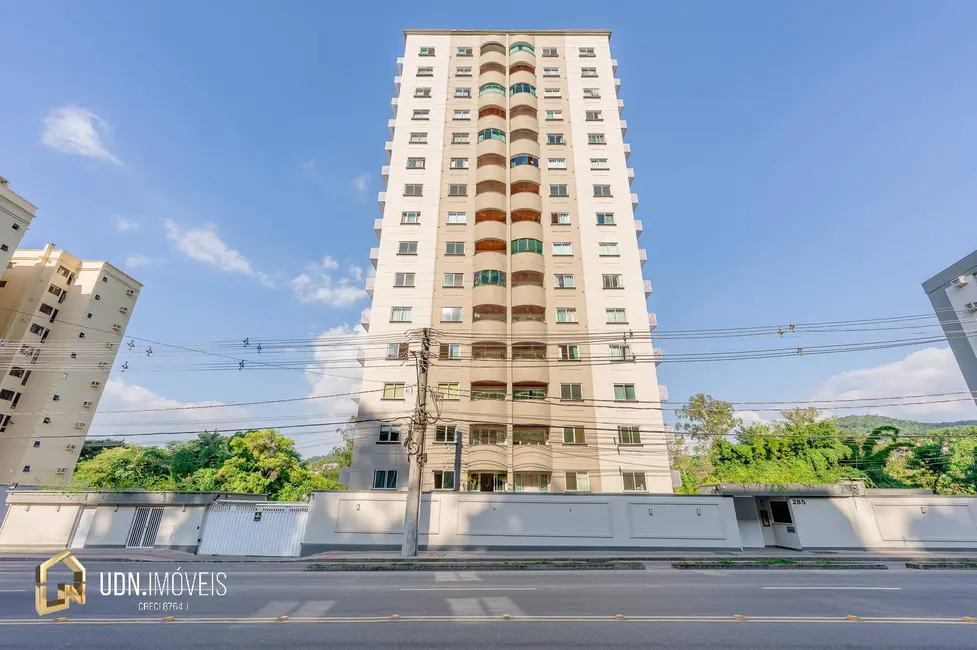 Apartamento com 4 quartos à venda, 186m2 em Vila Formosa, Blumenau - SC - imagem 2 Foto 2 de Apartamento com 4 quartos à venda, 186m2 em Vila Formosa, Blumenau - SC